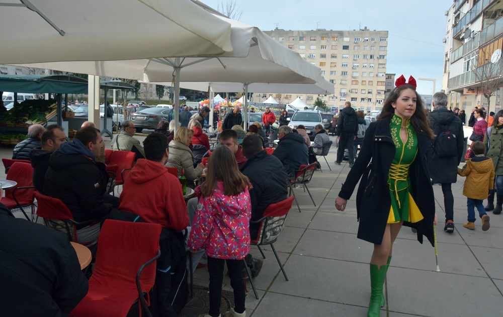 PULA, 31.12.2018. - ZADNJI DAN, TRZNICA VERUDA, Snimio Neven LAZAREVIC